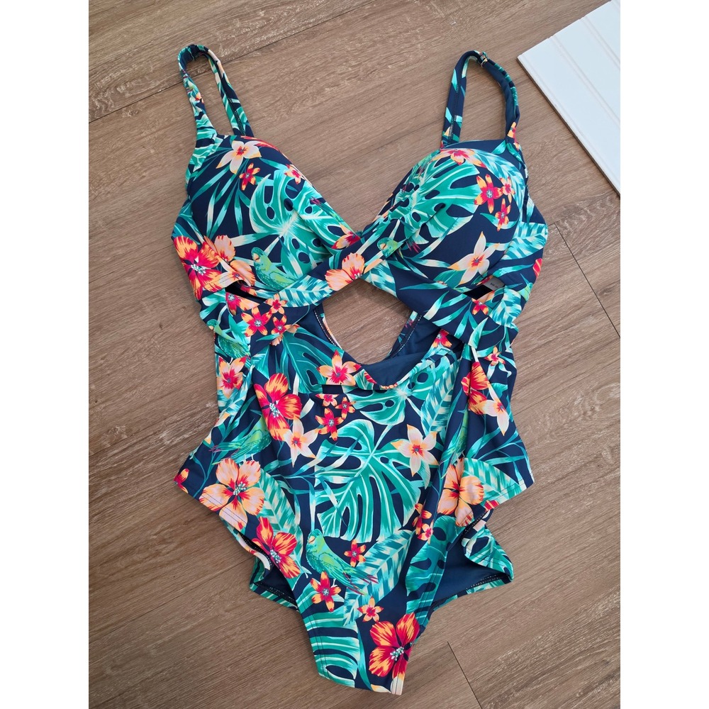 Sunsets Curve Sasha Crossover Swimsuit Womens 18 Hibiscus Hideaway New Floral